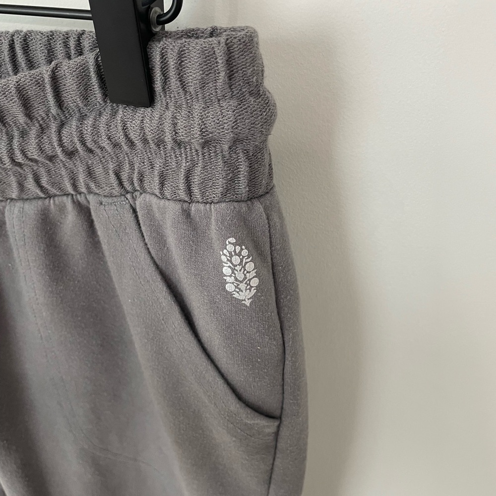 Free People FP Movement Sunny Skinny Jogger Sweatpants Size Medium  3 - Picture 4 of 8